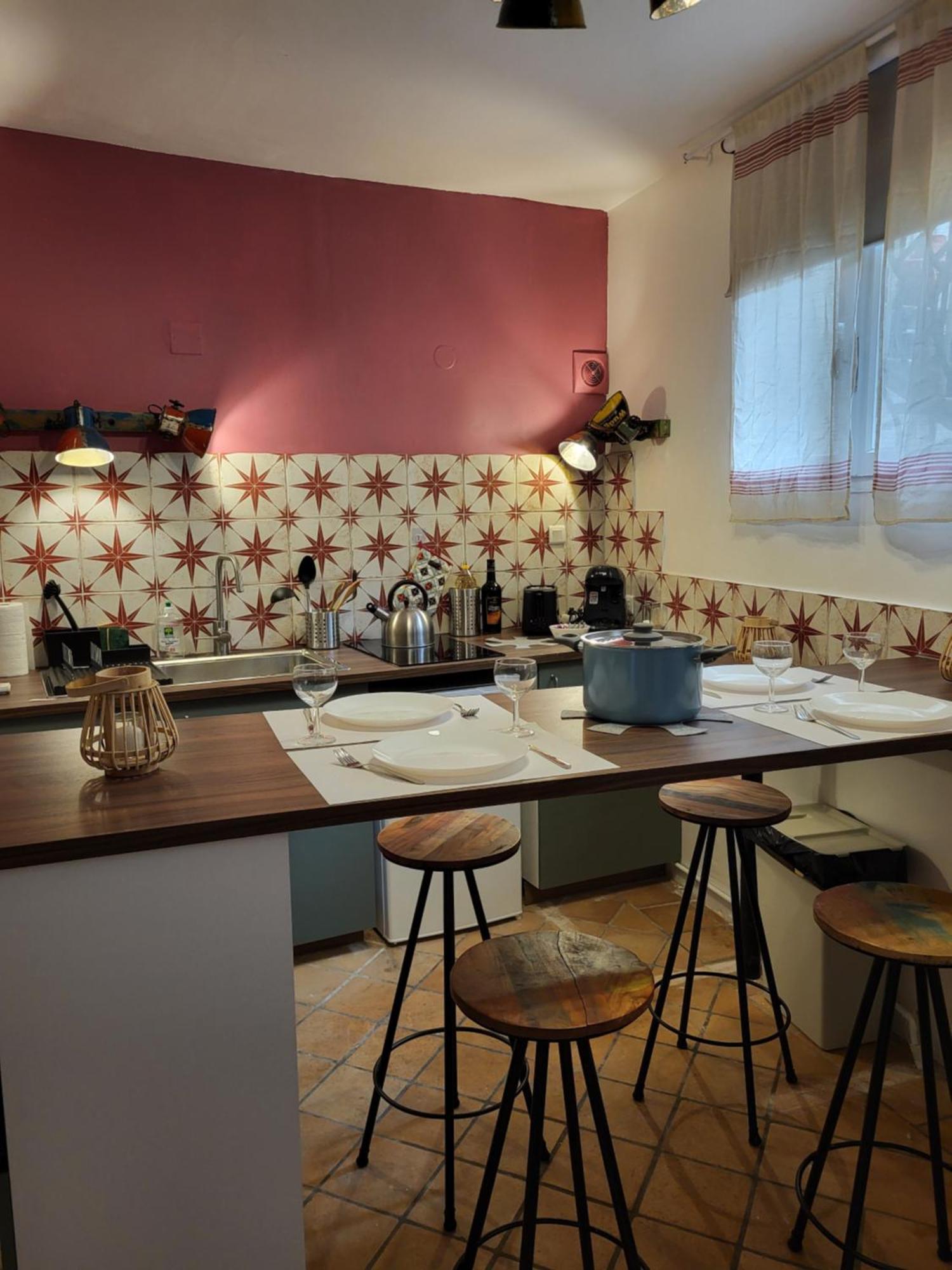 2 Pieces Avignon Intramuros Place Pie エクステリア 写真